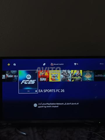 Ps4 Slim 1tb flashée bon état (sans manette)