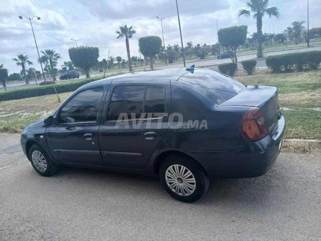 Renault Clio Essence Manuelle 2001 à Berrechid