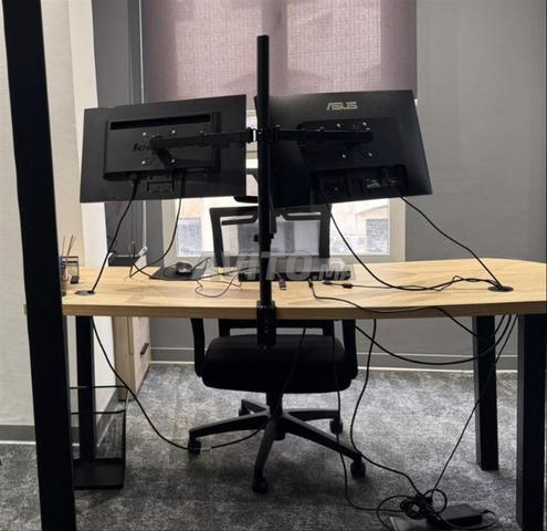 Tout au bureau doit partir - 2