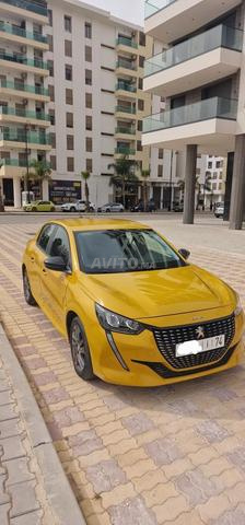 Peugeot 208 mod 2022 à vendre