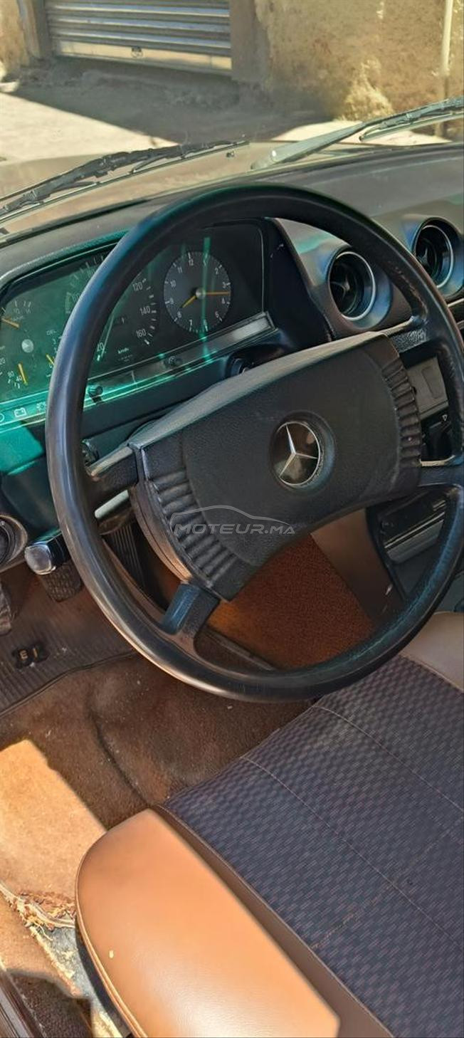 Mercedes Benz 240