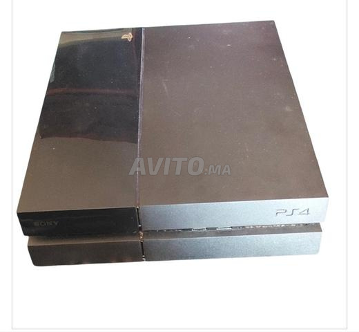 PlayStation 4 - 2