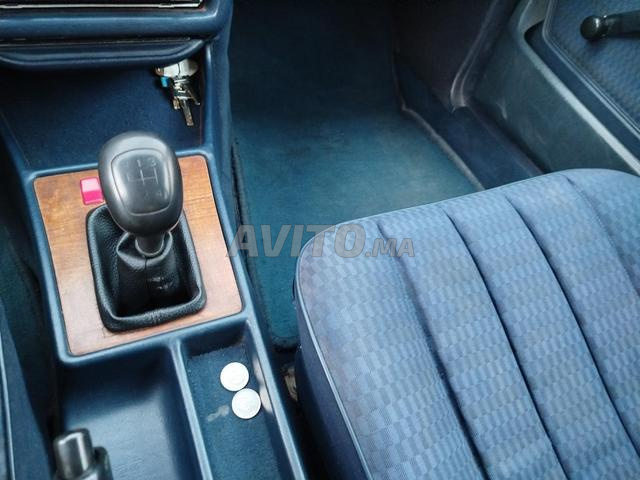 Mercedes Benz - 2