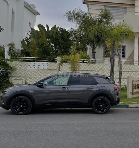 Voiture C4 Cactus état presque neuf - 2