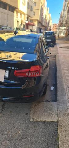 BMW Série 3 Diesel Automatique 2018 à Casablanca - 2