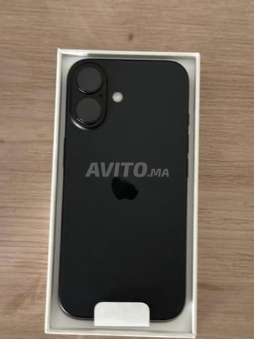 iPhone 16 normal