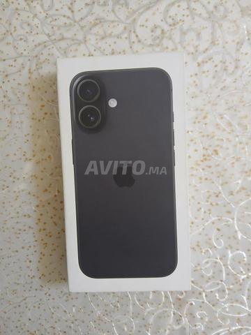 iPhone encore neuf et scellé