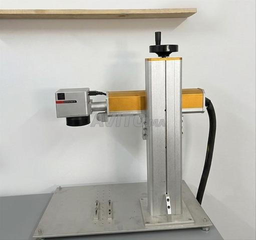 Location Machine Fiber Laser pour gravure sur métaux