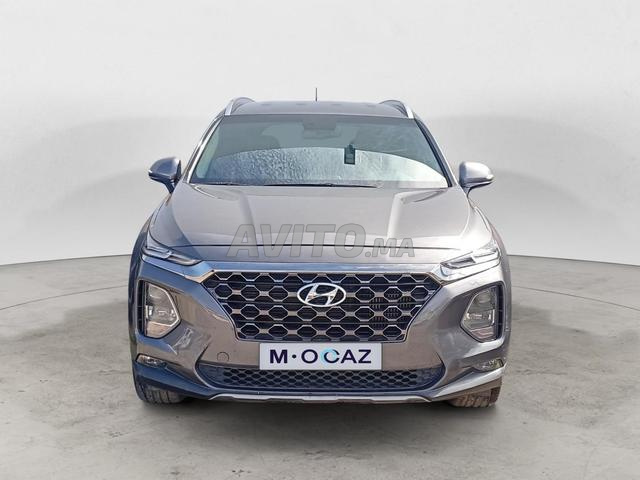 HYUNDAI. Santa Fe