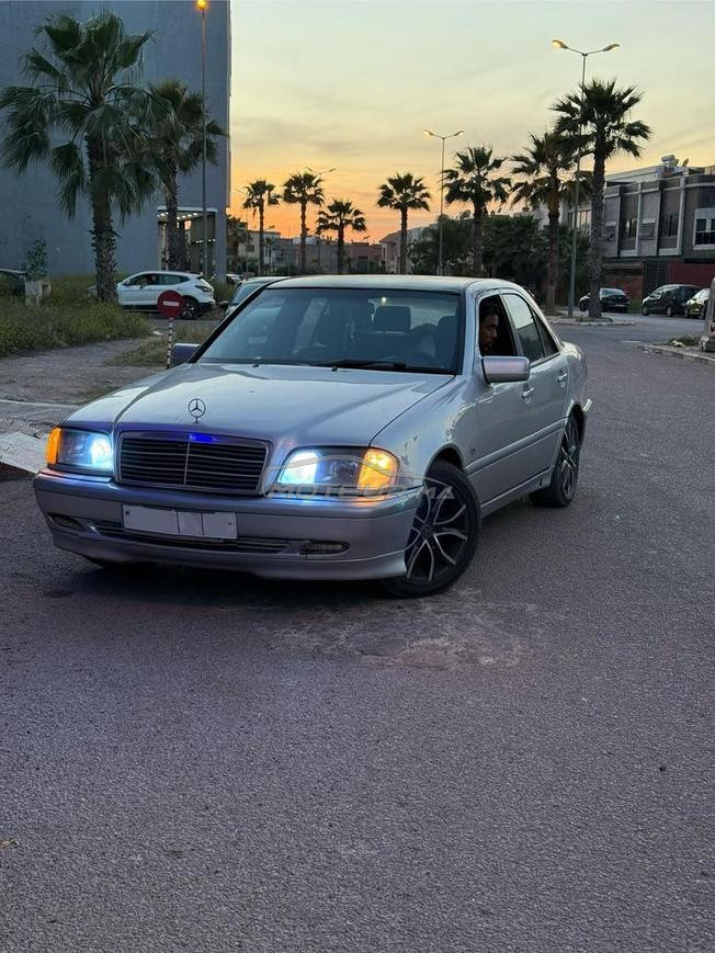 mercedes c220 