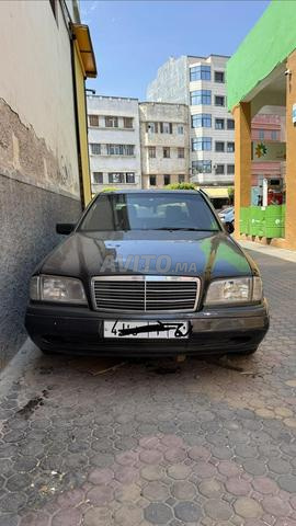 Mercedes-Benz C250 modèle 1998 dédouane 2002