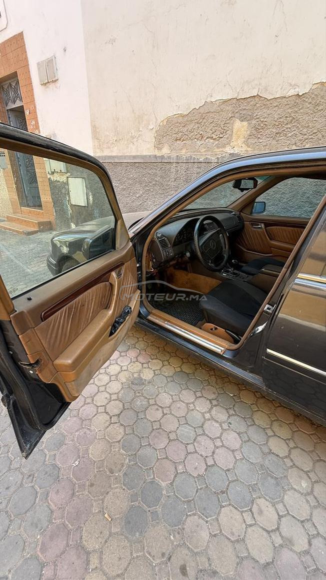 Mercedes-Benz C250 modele 1998 diwana 2002