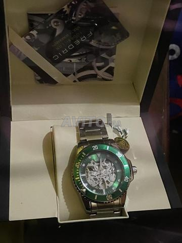 Montre de luxe coûtant environ 150 francs ou 1500 dh - 2