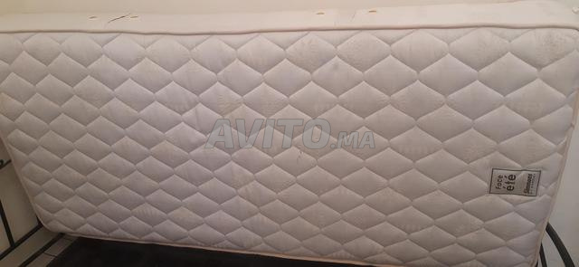 Lit fer forgé avec matelas Simmons - 2