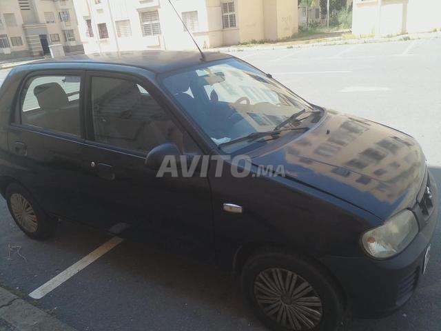 Voiture Suzuki Alto en très bon état - 2