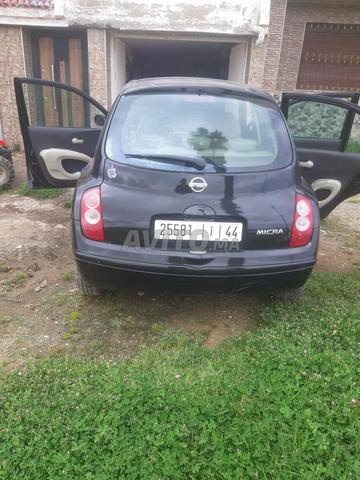 Voiture propre modèle 2006 - 2