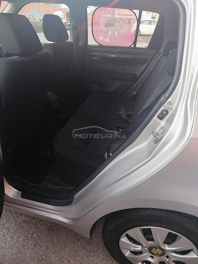 une voiture Suzuki  sweft a vendre