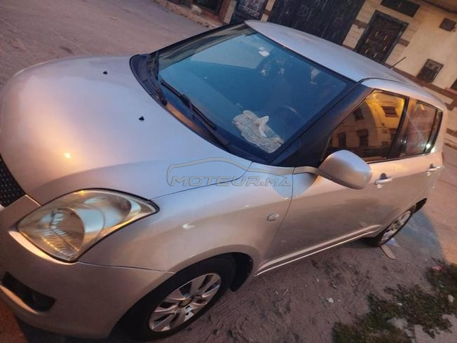 une voiture Suzuki  sweft a vendre