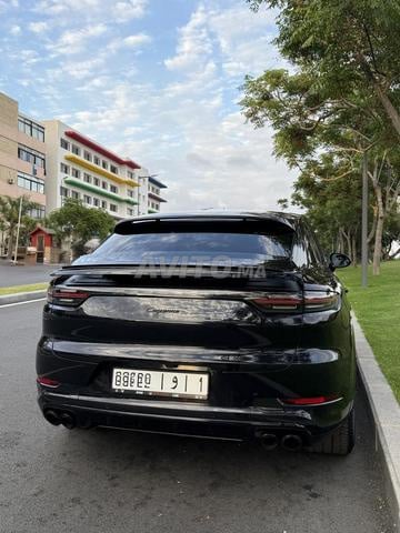 Porsche Cayenne Coupé E-Hybrid full options
