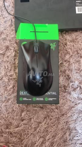 لوحة مفاتيح بمفاتيح زرقاء وفأرة Razer - 2