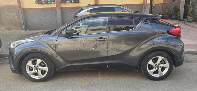 Toyota CHR - 2
