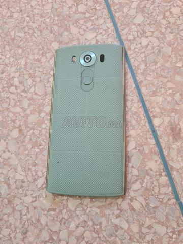 lg v11. مرحبا لمن يريد شراءه - 2