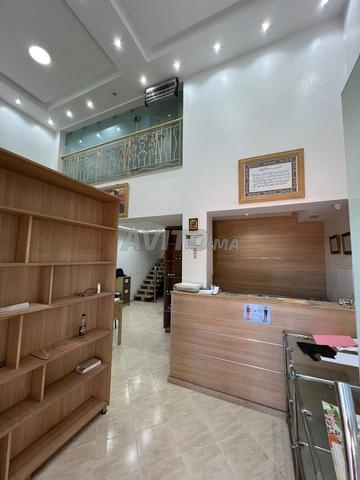 محل تجاري للكراء بحي الازدهار مساحته 330 متر - 2