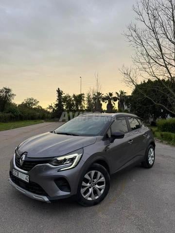 RENAULT CAPTUR Essence Automatique 2022 à Larache - 2