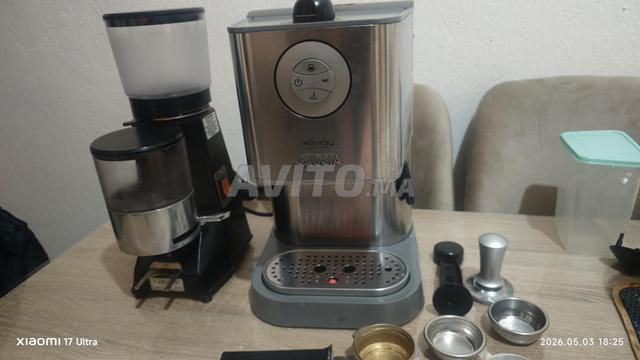 Machine à café Gaggia Baby et moulin