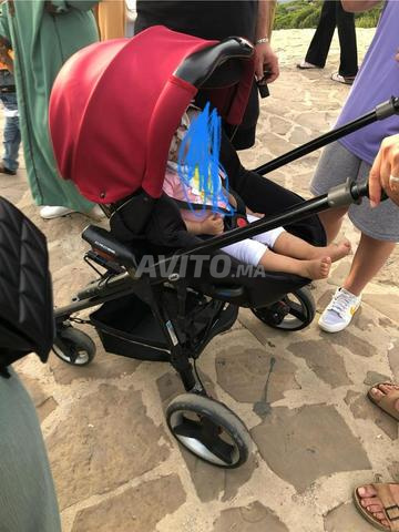 Poussette avec 4 accessoires