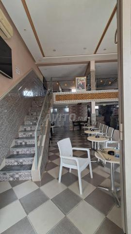 Appartement avec locaux commerciaux à vendre - 2