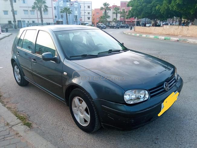 vente d’une voiture golf 4 en très bonne état 