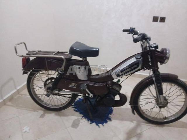 Moto Bican 881 - 2