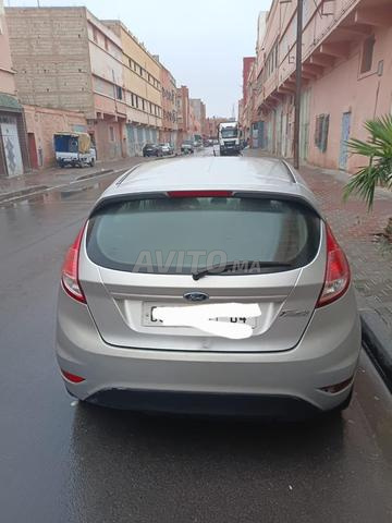 Ford Fiesta Diesel Manuelle 2016 à Guelmim - 2