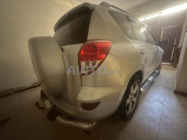 Toyota RAV-4 Diesel Manuelle 2006 à Laâyoune - 2