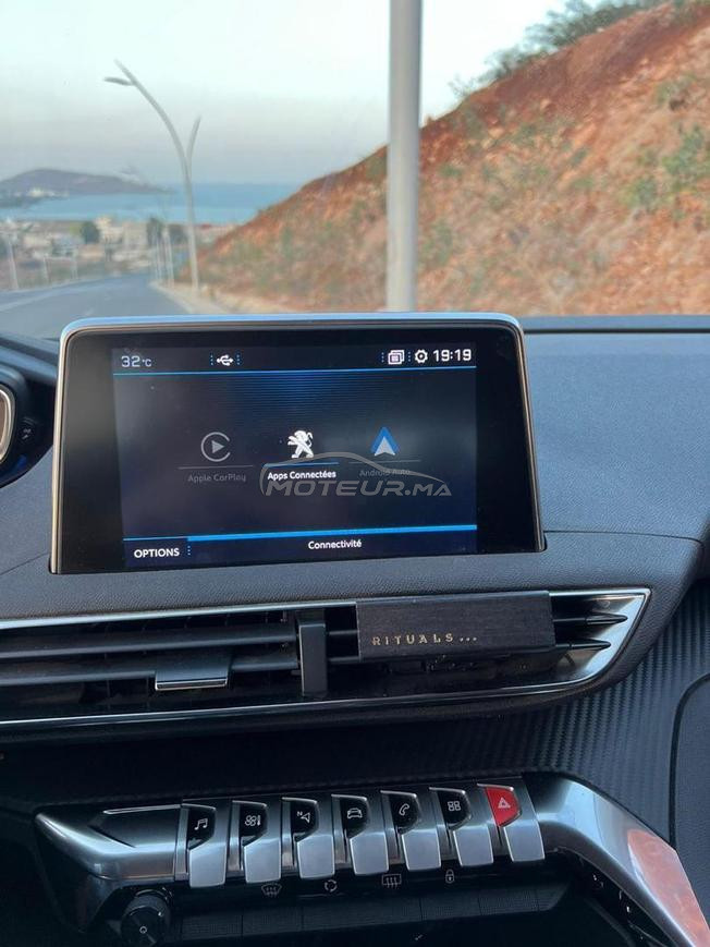 🚗 À vendre Peugeot 3008 – Modèle 2020