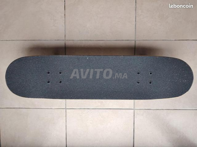 🛹 Skateboard Oxelo & protections – Design Loup Néon - 2