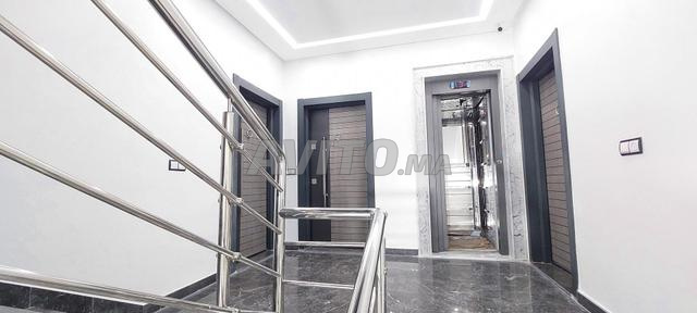 مكاتب بمساحات مفتوحة للإيجار
