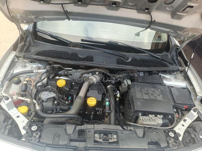 Bonjour, je vends ma Renault Fluence, . 