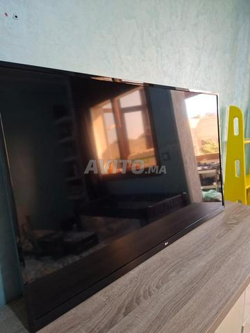 Smart TV 49 pouces - 2