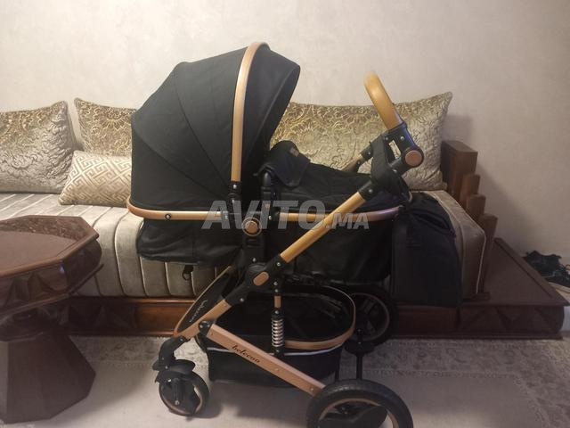 عربة أطفال جديدة مع طاولة طعام - 2