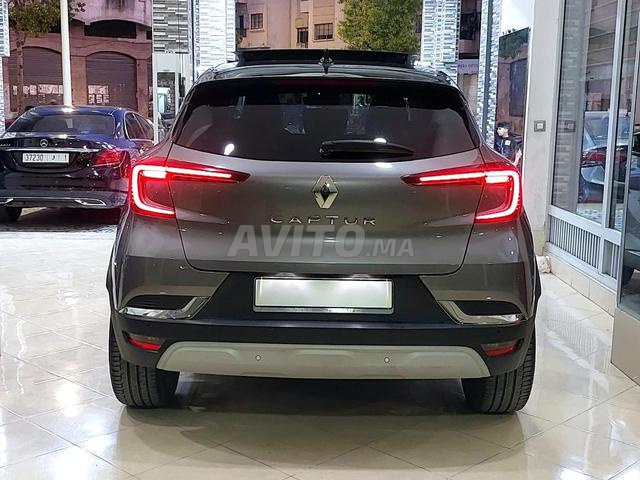 Renault Captur Intense - 2
