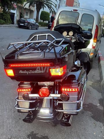 Harley Electra Glide CVO 110 Screaming Eagle - 2