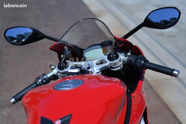 Je cherche Ducati Panigale 899 ou 1199 - 2