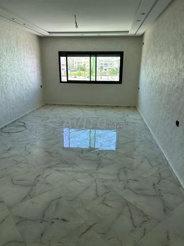 شقة جديدة مع فناء - 2