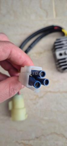 Régulateur tension Africa twin RD07 1990-91-92 - 2