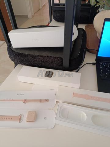 Apple Watch Series 5 - 40mm Or (GPS) - 2