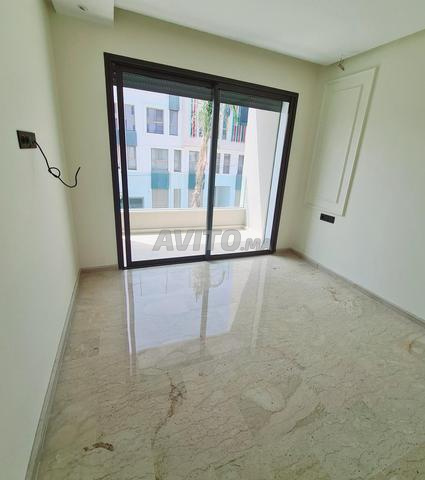 Studio à louer 56 m² - France Ville