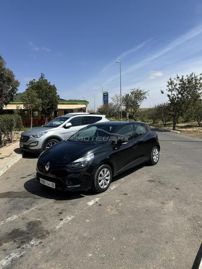 Renault Clio Diesel Manuelle 2017 à Taourirt