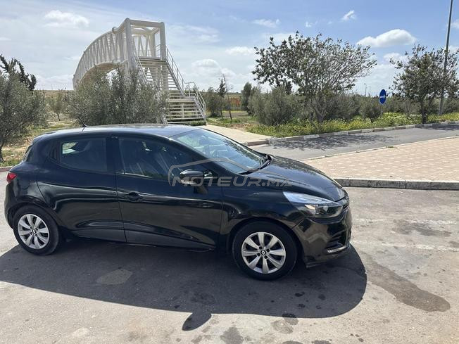 Renault Clio Diesel Manuelle 2017 à Taourirt